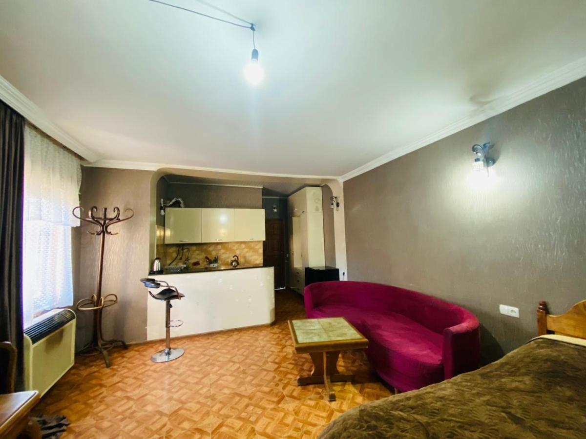 Guest House Khatuna Bordžomi Exteriér fotografie